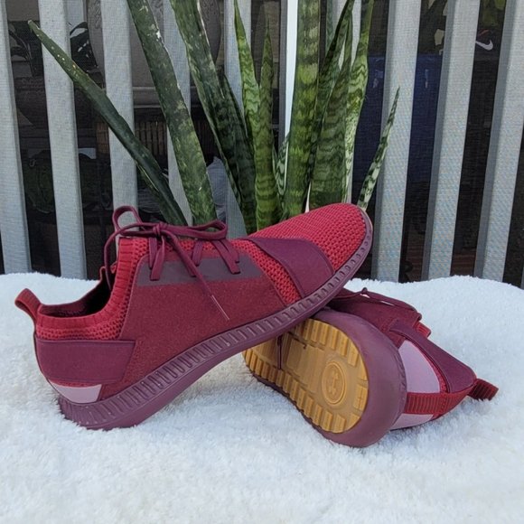 Under Armour Shoes - Under Armour Woman Shoes Size 8.5